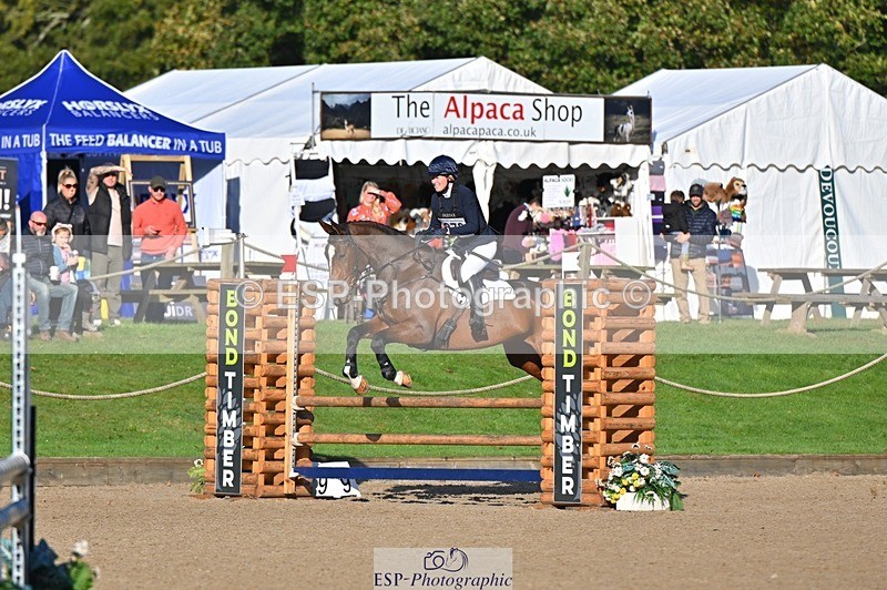 241027-093751-16061 - 378-Fern.Hordern-SHES.ALL.THAT