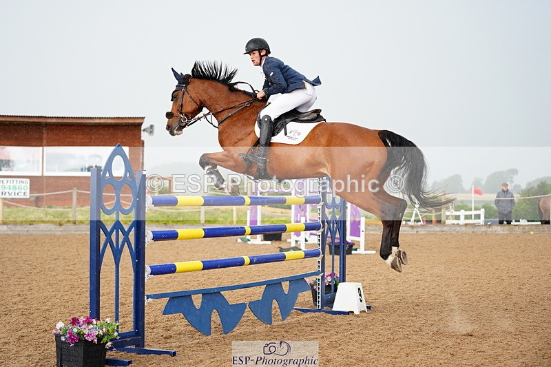 240526A-125912-08204 - Cls 27 Chard Equ May Grand Prix