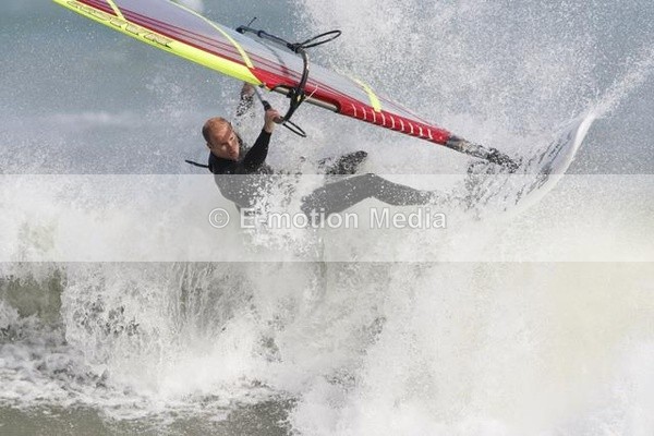 WS 190808-22 - Windsurfing