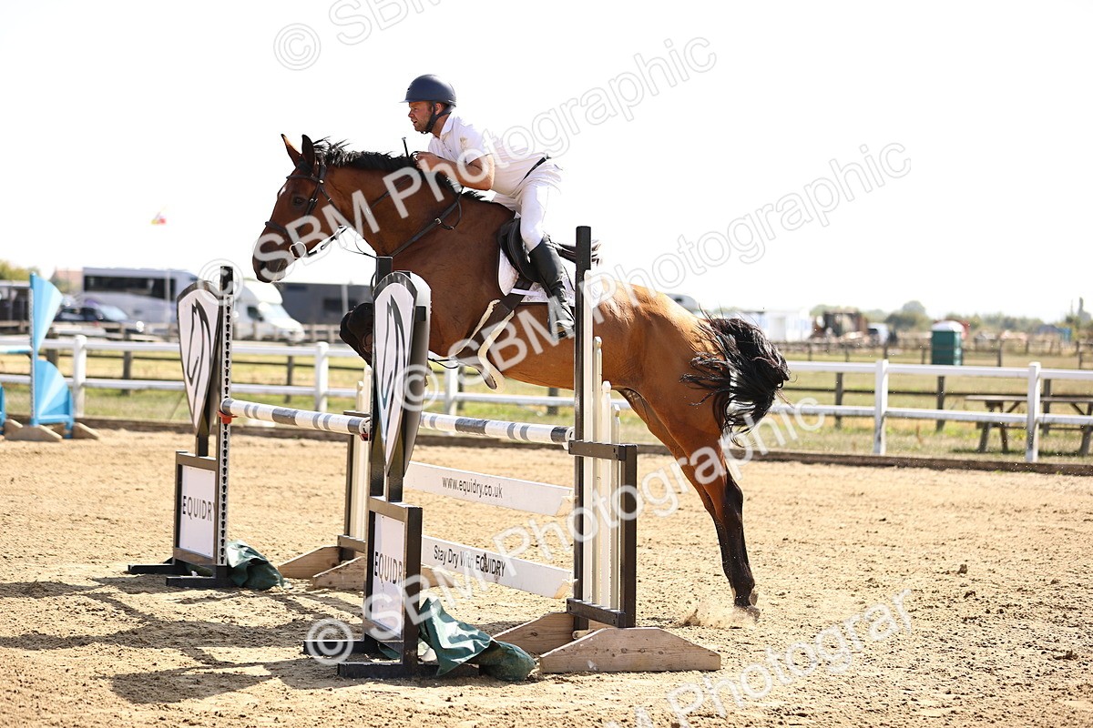 SBM_006827 - Class 13 - Senior Newcomers - 1.10m