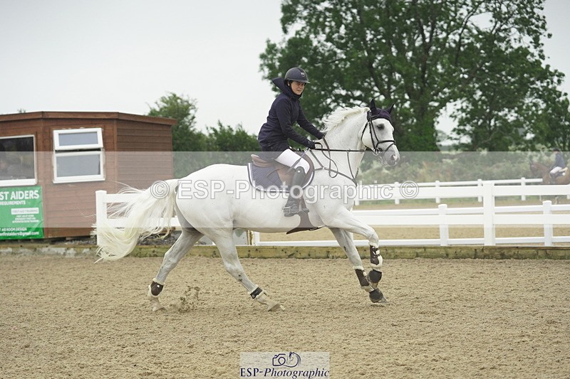 230722A-143034-09716 - Cls 23, 1 Star Gold 1.30m