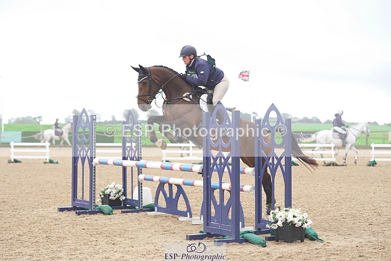 230924A-114848-04649 - 100 SJ 11.00 to 12.00