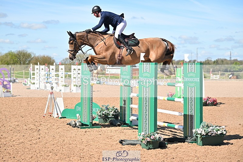 240418A-114725-02687 - Cls 5, 2 Star Medium Tour 1.35m