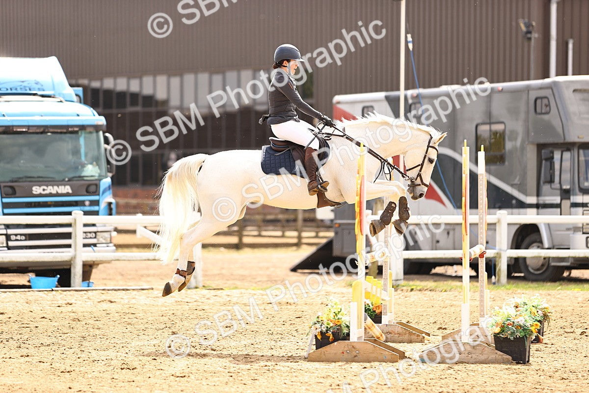 SBM_001983 - Class 10 - Senior British Discovery - 1.00m
