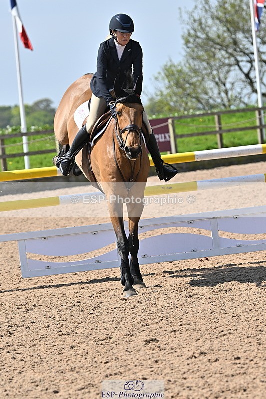 240509A-112757-01175 - Cls 9 Snr 1.20m Open