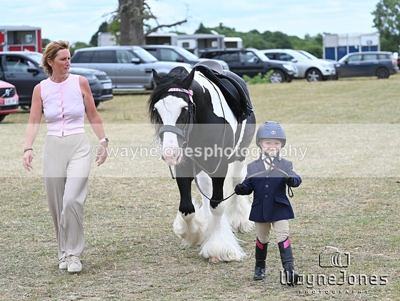 WJ7_3944 - Nancy & Churchill's first Show 22-06-25