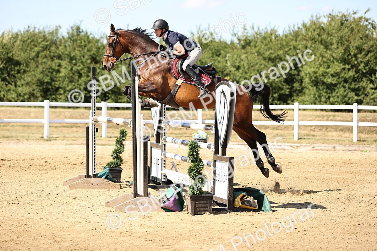 SBM_015373 - Class 16 - Senior foxhunter - 1.20m Open