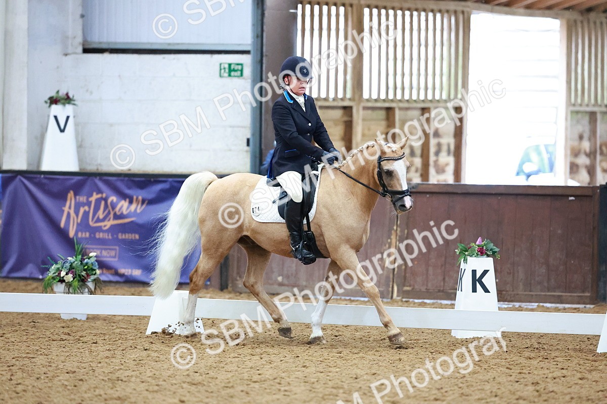 SBM_004289 - Class 12 - E2 Championship - 14.50-15.53