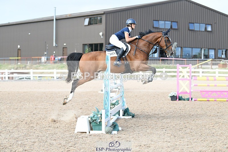 250725-171530-04136 - Cls 10 1.05m Amateur Quali
