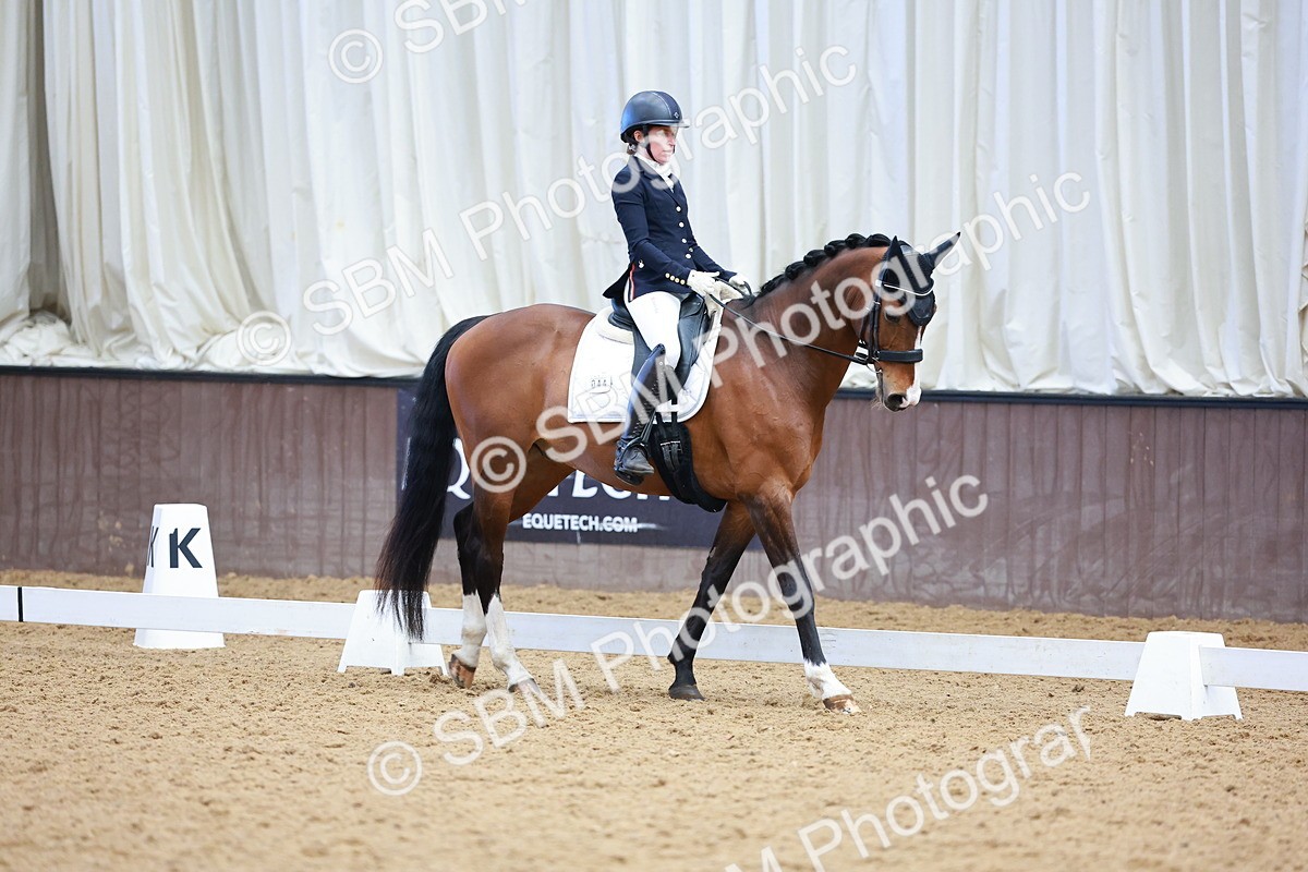 0B8A4940 - Class 11 - M5