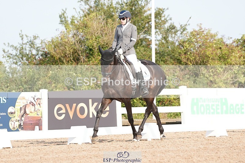 250817-093720-07584 - 094-Alicia.GriffithsSeagry.Danita