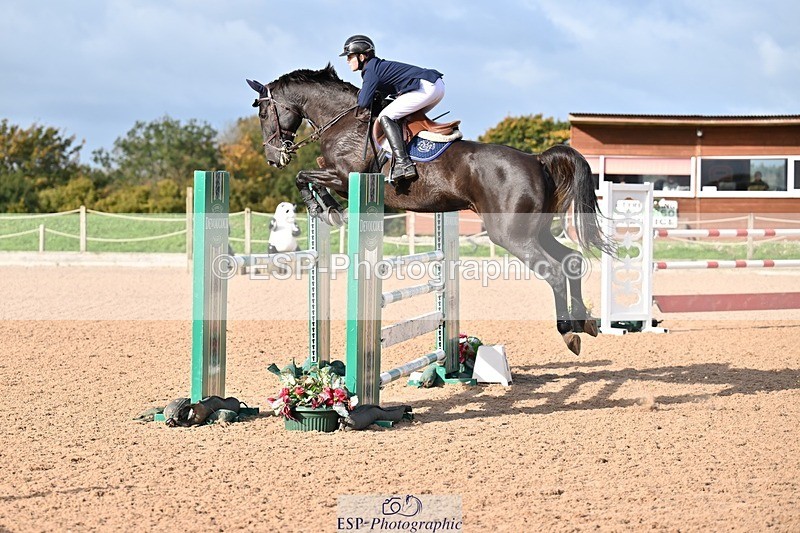 251005-102621-02762 - Cls 15 Foxhunter and 1.20m
