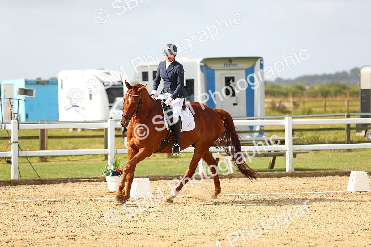 SBM_015552 - Class 13 - Novice 23 - 9.54-11.04