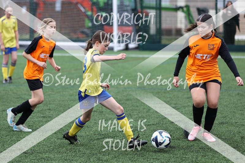 1DX32032 - Sat 6th U12 Girls