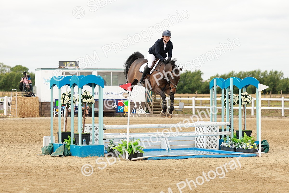 SBM_017284 - Class 21 - Senior Newcomers Championship 2d Rd