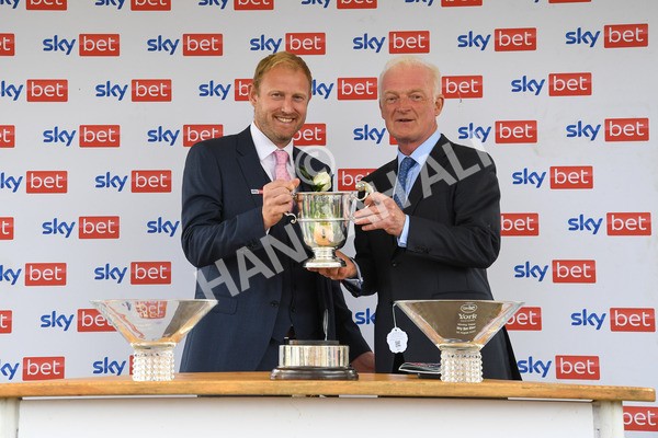 260823-Race 4-Absurde-1015 - Race 4 Sky Bet Ebor Handicap