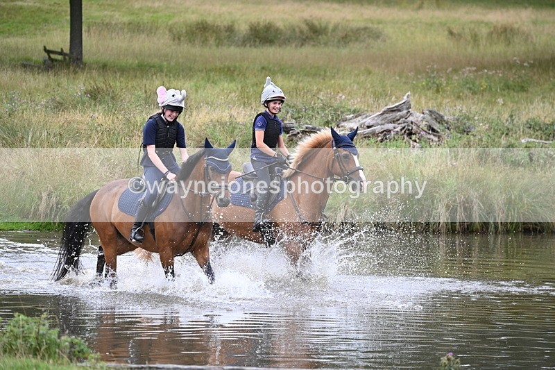 WJ7_2557 - Time at Water 11:37 to 12:13