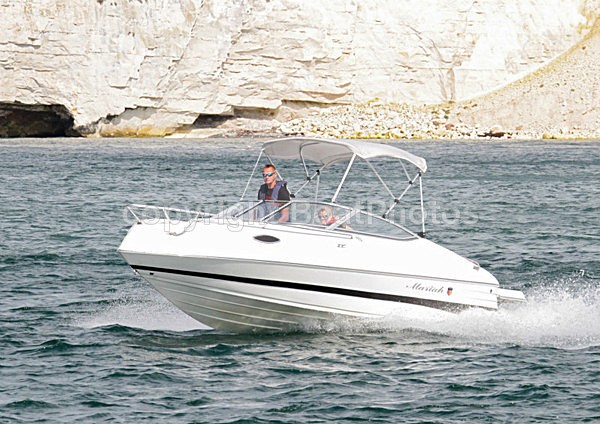 110829 MARIAH IMG_2535 - Speedboats