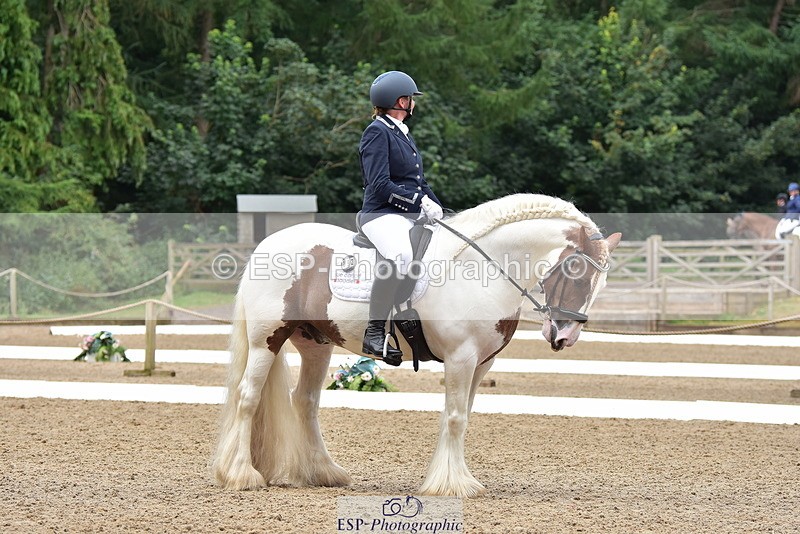 250719A-103940-03755 - 092-Rachael.Smaldon-Nadderbrook.Biscuit
