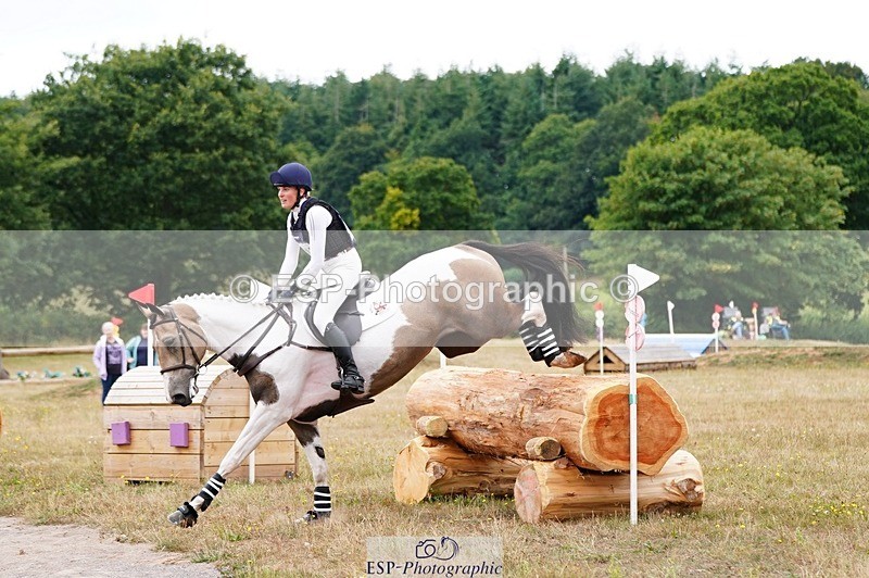 250803A-115920-11602 - L-516-Chloe.Robinson-BRACKENSPA'S.KEEP.A.SECRET