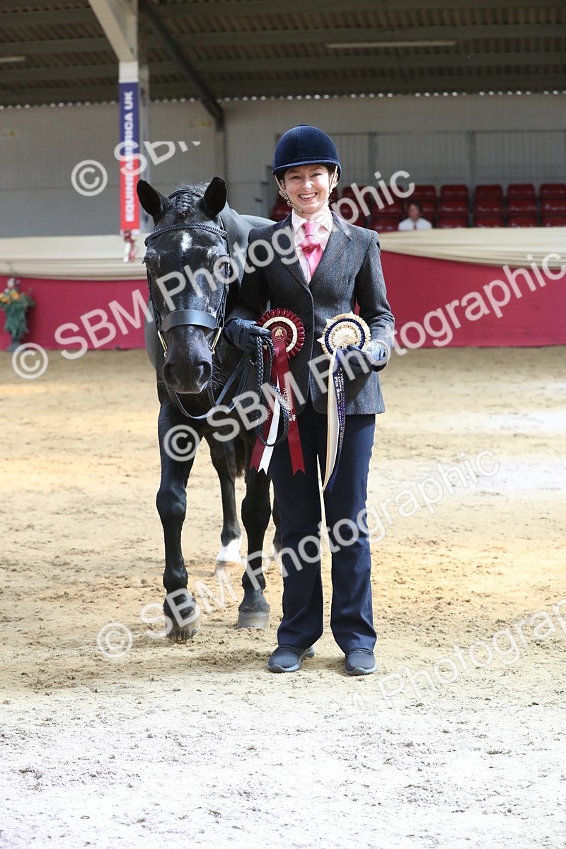 SBM_04468 - Class 7R Regional - IH Diamond