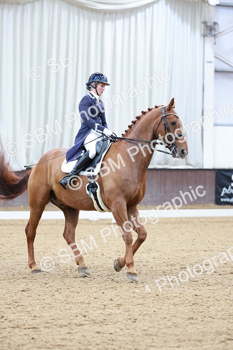 SBM_020875 - Class 13 - FEI INT I - 16.26-17.14