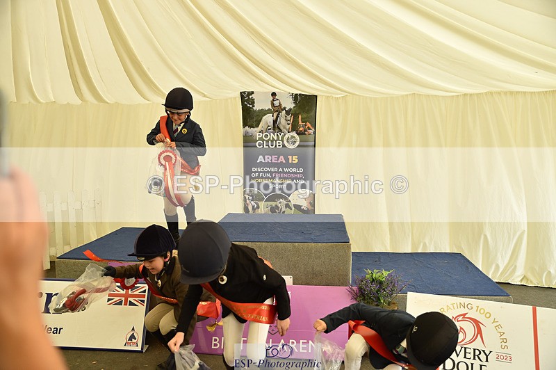 240823X-151316-18000 - 60cm Presentations