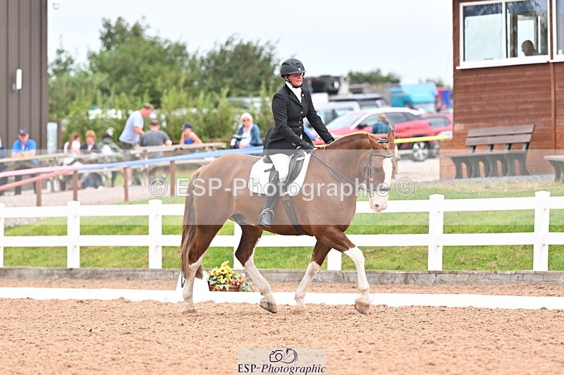 240817A-125337-08525 - 140-Kirsty.Clackworthy-Stitch.1