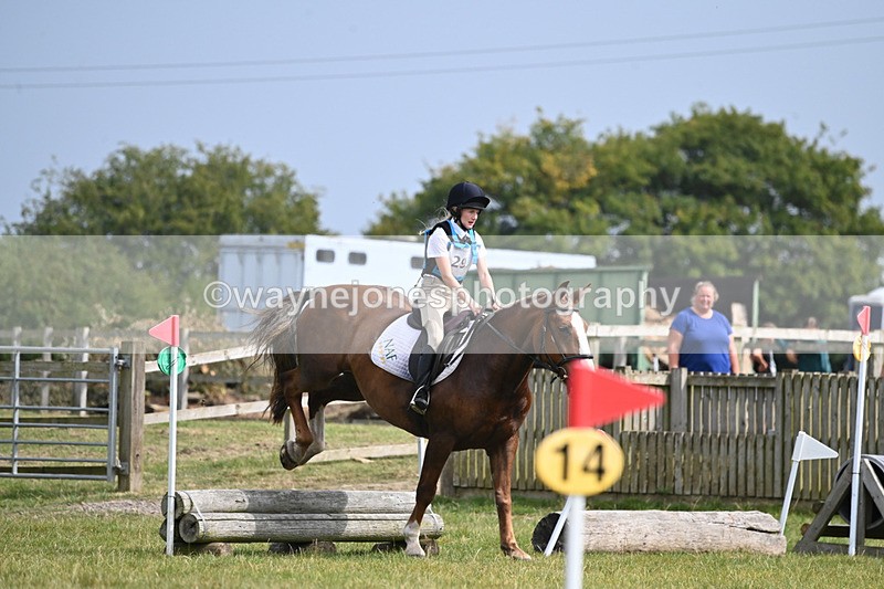 WJ6_1276 - 60cm XC Time 12:55 to 13:19