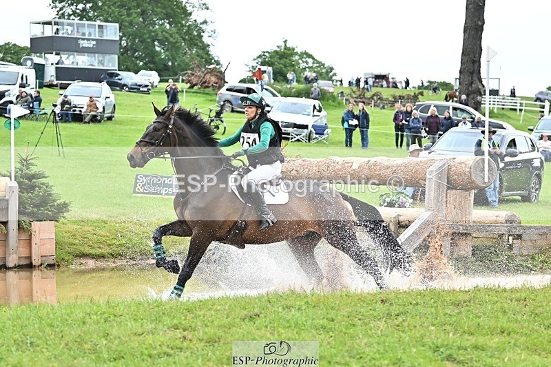 240525-161642-17530 - 254-KILBUNNY_RIOJA-Kate_Penny