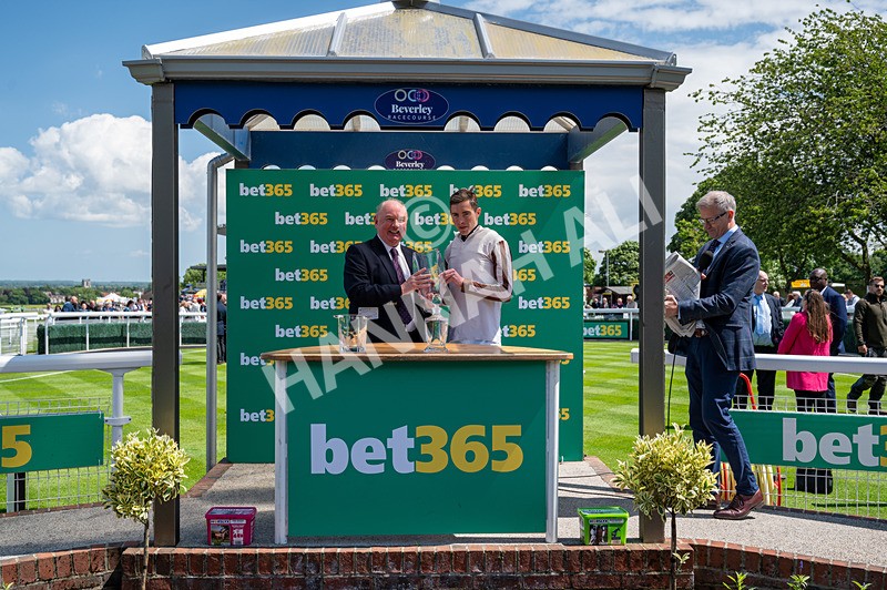 080624-Race 1-Remoji-2818 - Race 1