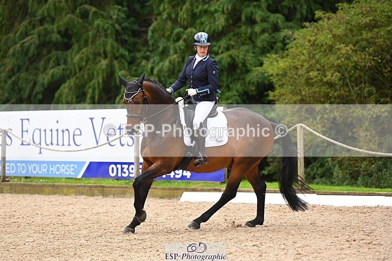 230813-170953-08577 - Cls 14 Medium Silver 16.45 to End