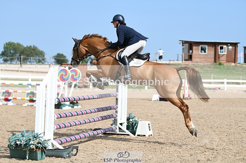 250725-162858-03929 - Cls 10 1.05m Amateur Quali