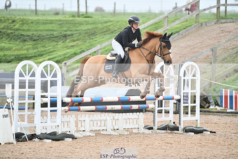 241102A-114009-04364 - SAT Cls 9 British Novice and 90cm Open