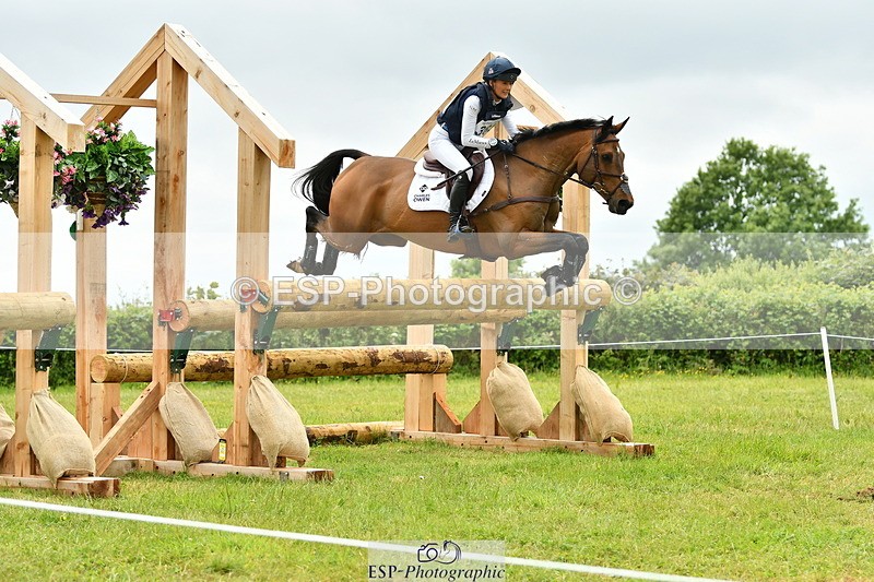 250524A-112819-09282 - B-364-Yasmin.Ingham-KINDA.CORVETTE