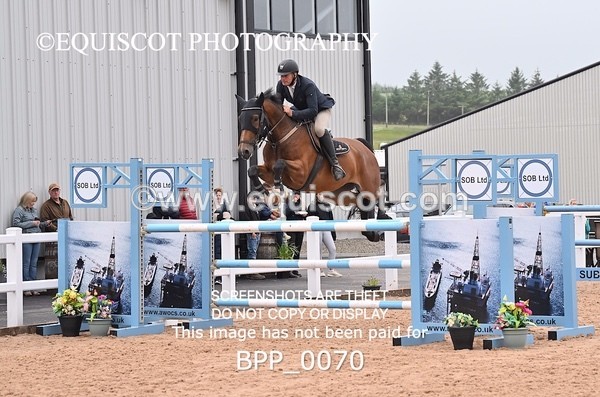 BPP_0070 - CLASS 25 SUN HOYS Redpost Equestrian Senior Foxhunter Second Round