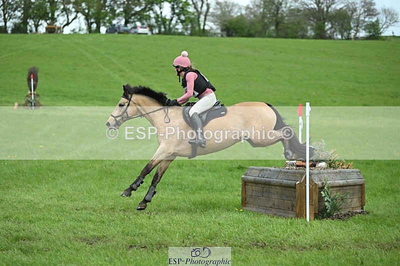 250419-153226-13105 - 619-Fiona.Lewis-BALLYANNY.BUTTONS