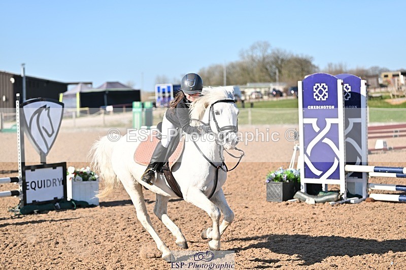 250401-164144-00194 - 60cm classes