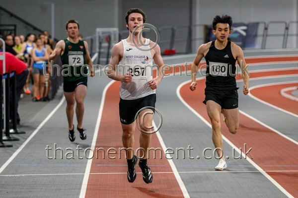 StudInd-914951 - Track Male Set One