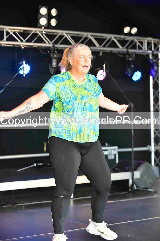 SH4_0123 - Zumba with Sara Ann.