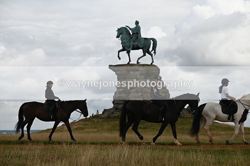 DSC_4191 - Time at Statue 09:50 to 11:09