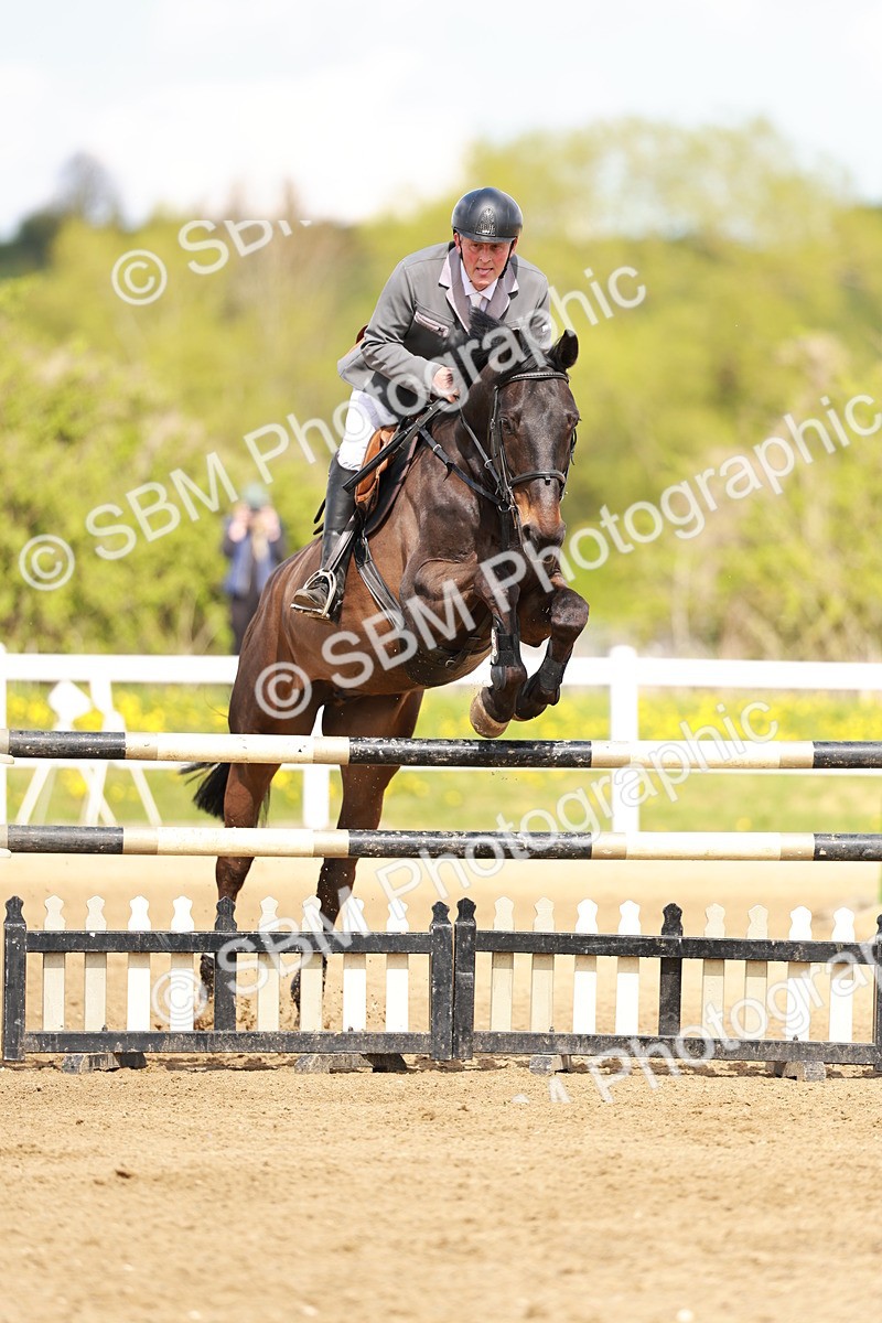 SBM_001911 - Class 4 - Senior Newcomers - 1.10m