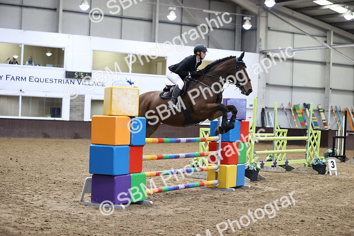 SBM_001717 - Class 4 - Senior Newcomers - 1.10m Open