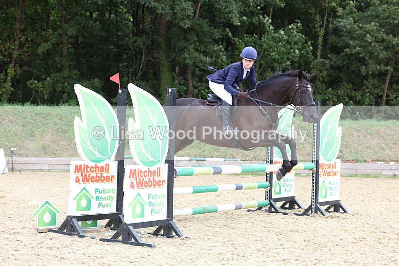3E7A5030 - Class 4: Senior British Novice/90cm open
