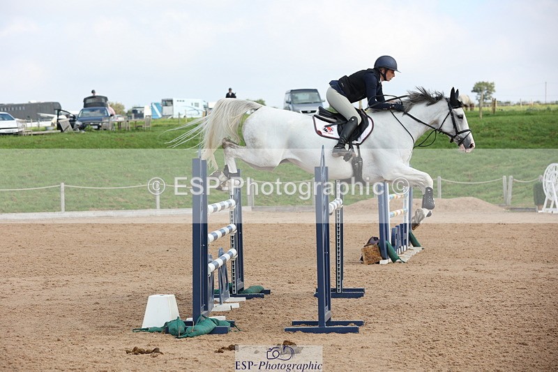 230915A-111955-01718 - Cls 2 Snr Foxhunter