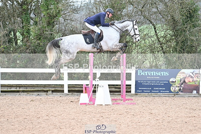 231208A-135429-01034 - Cls 6 Foxhunter & 1.20m Open