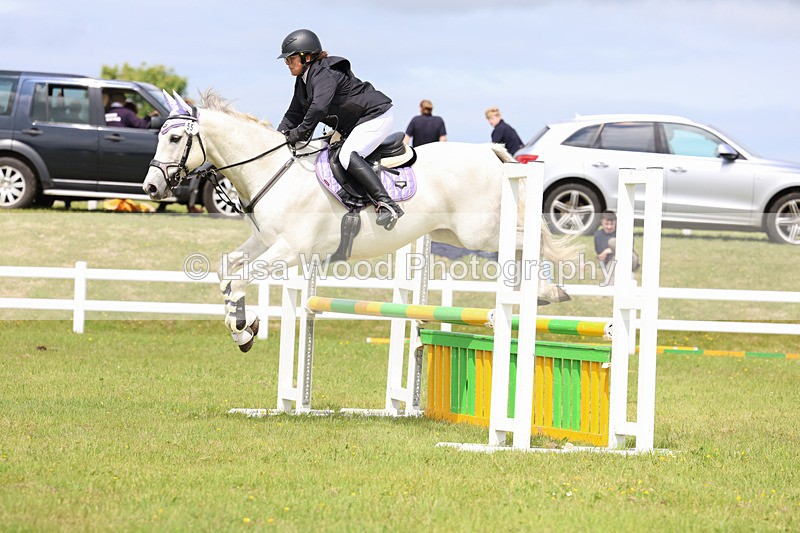 3E7A7449 - Class 13: Senior British Novice/90cm open