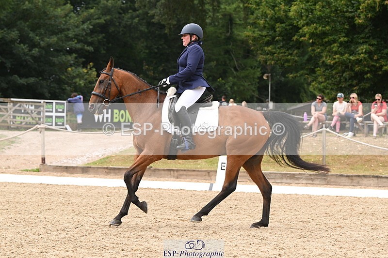 250719A-121206-04680 - 017-Samantha.Meech-Breezeblock