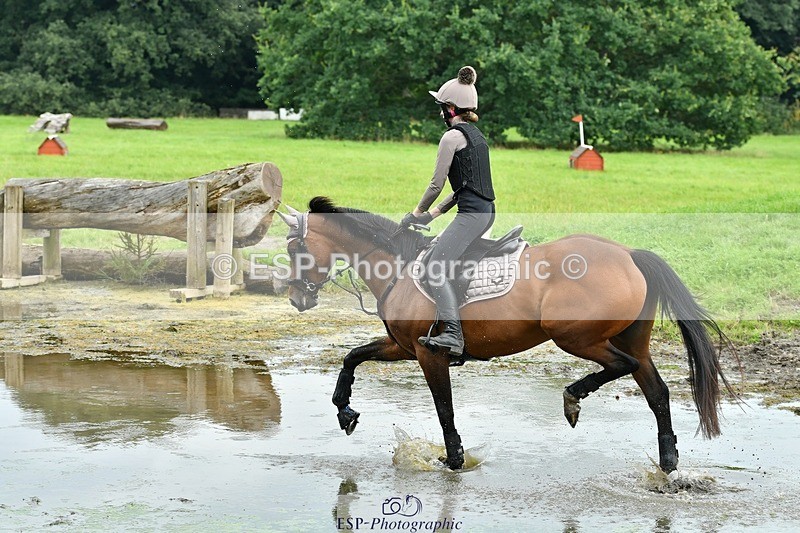 230817-131652-00876 - Theo's 1st Group - XC