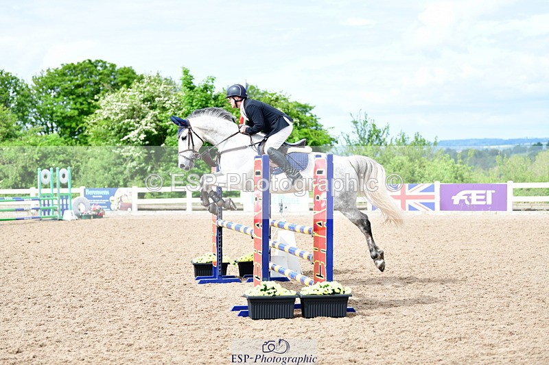 240524A-101148-02435 - Cls 21 British Novice and 90cm Open